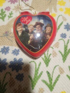 I Love Lucy Plastic Heart Christmas Ornament 2006 "California Here We Come" EUC